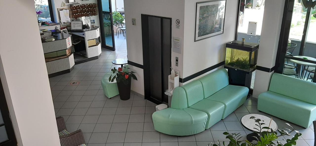 Hotel Penny Rimini Exteriér fotografie